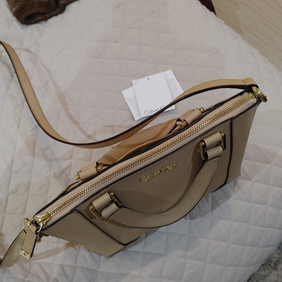 Calvin Klein Purse - Picture 11 of 16